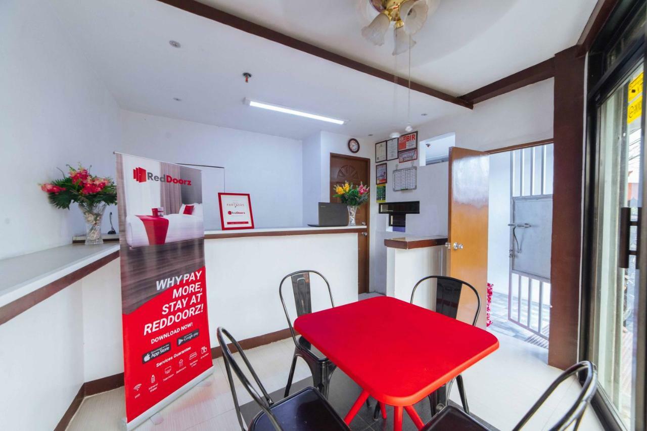 Reddoorz At San Antonio Binan Laguna Kültér fotó